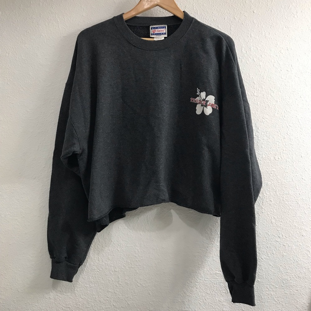 TRADER JOE’S Gray Crewneck Crop Sweater